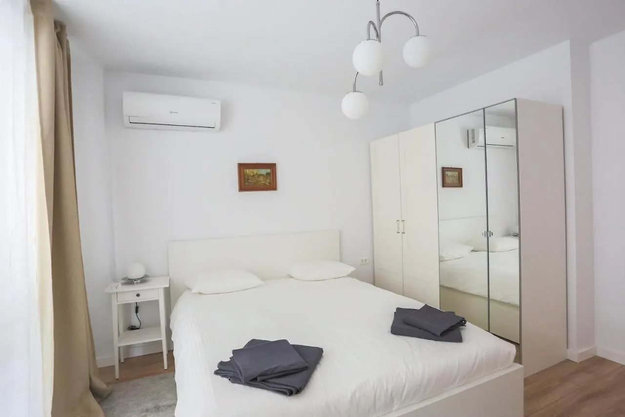 Appartamento 2 Room Suite No 1 Free Parking Catedral Residence Bucarest